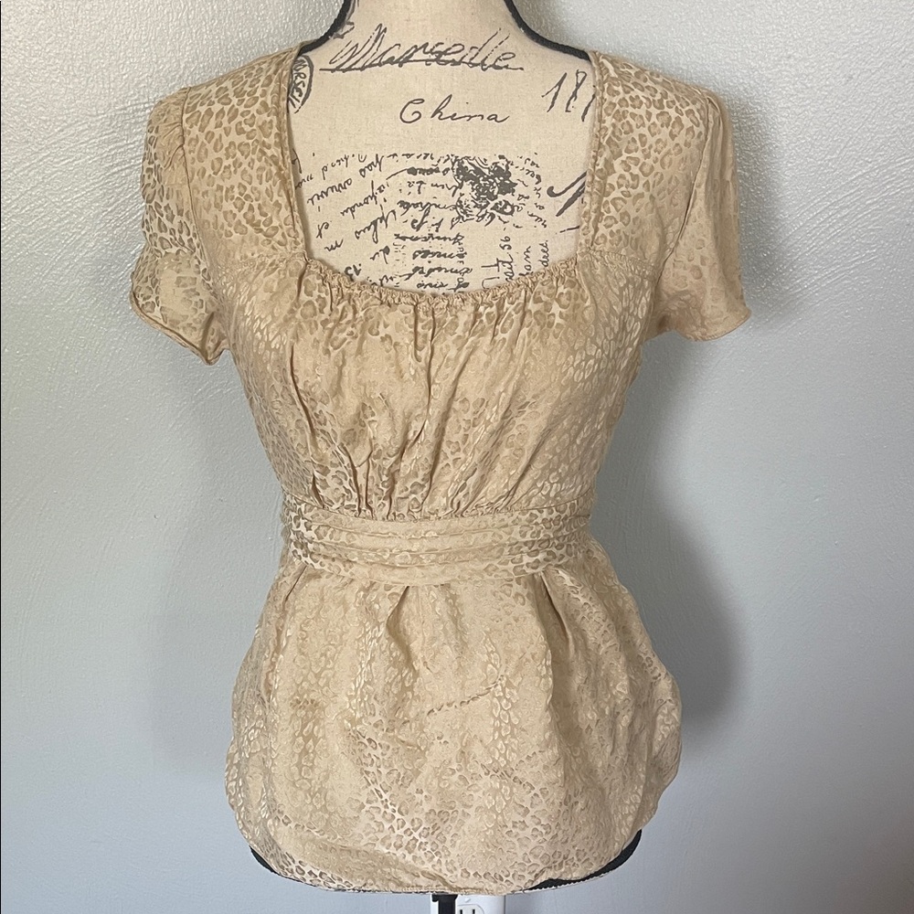 Express Beige Leopard Print Textured Blouse Size M Belted Short Sleeve Top